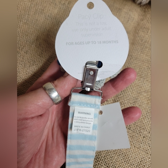 NWT Mud pie crotcheted airplane pacifier holder with clip blue and white - Picture 4 of 5